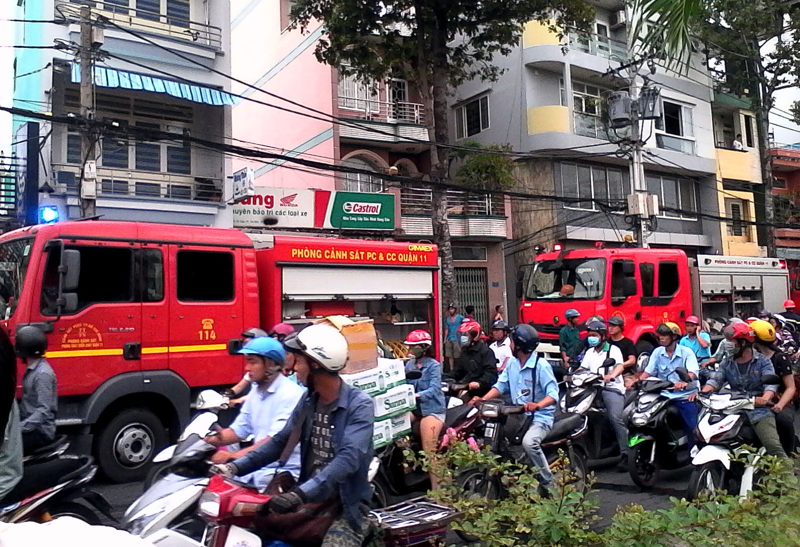 cháy cơ sở rang xay ở sài gòn ảnh 2 chay co so rang xay o sai gon anh 2