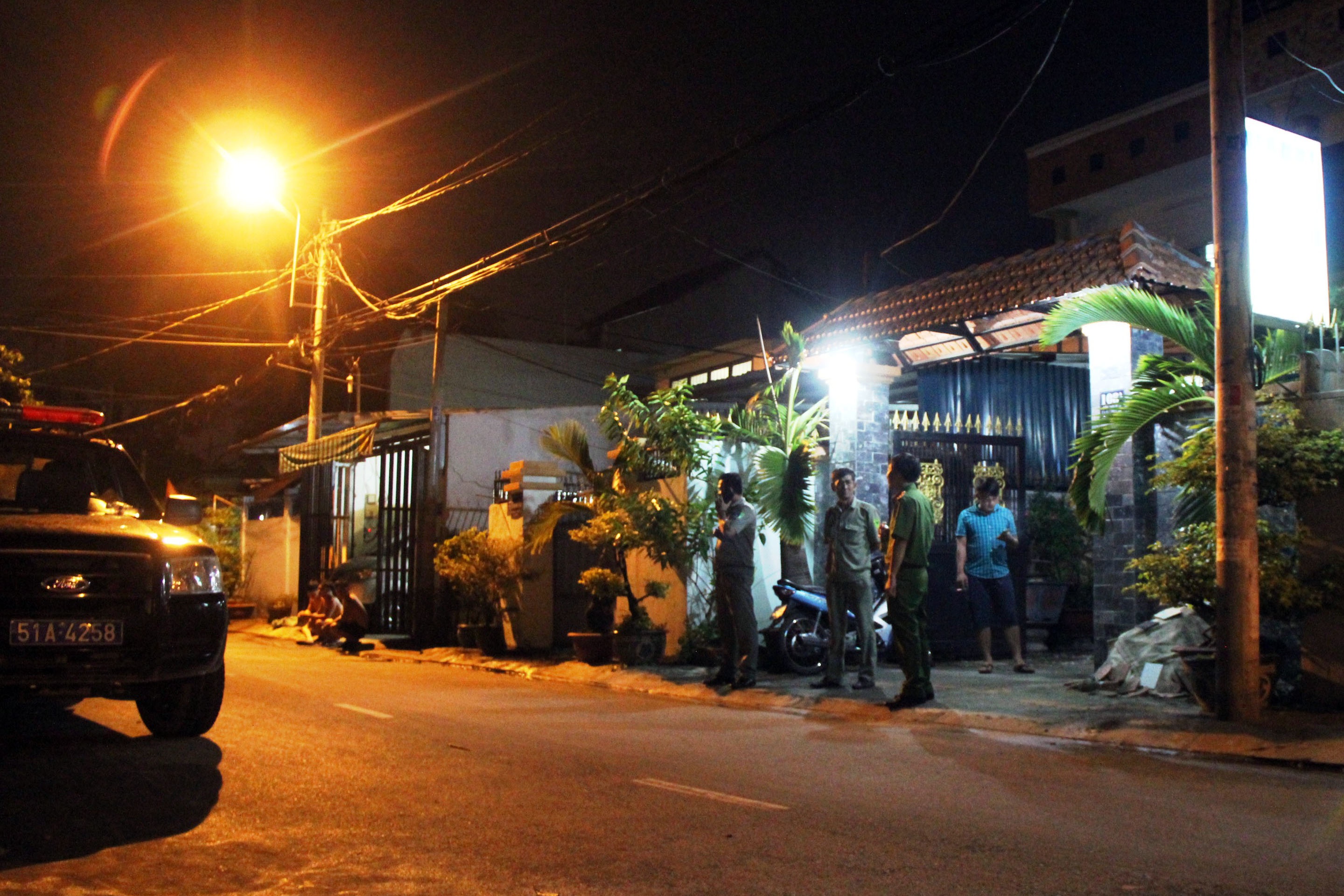 Nghi an me cho con gai uong thuoc sau cung tu tu o Sai Gon hinh anh