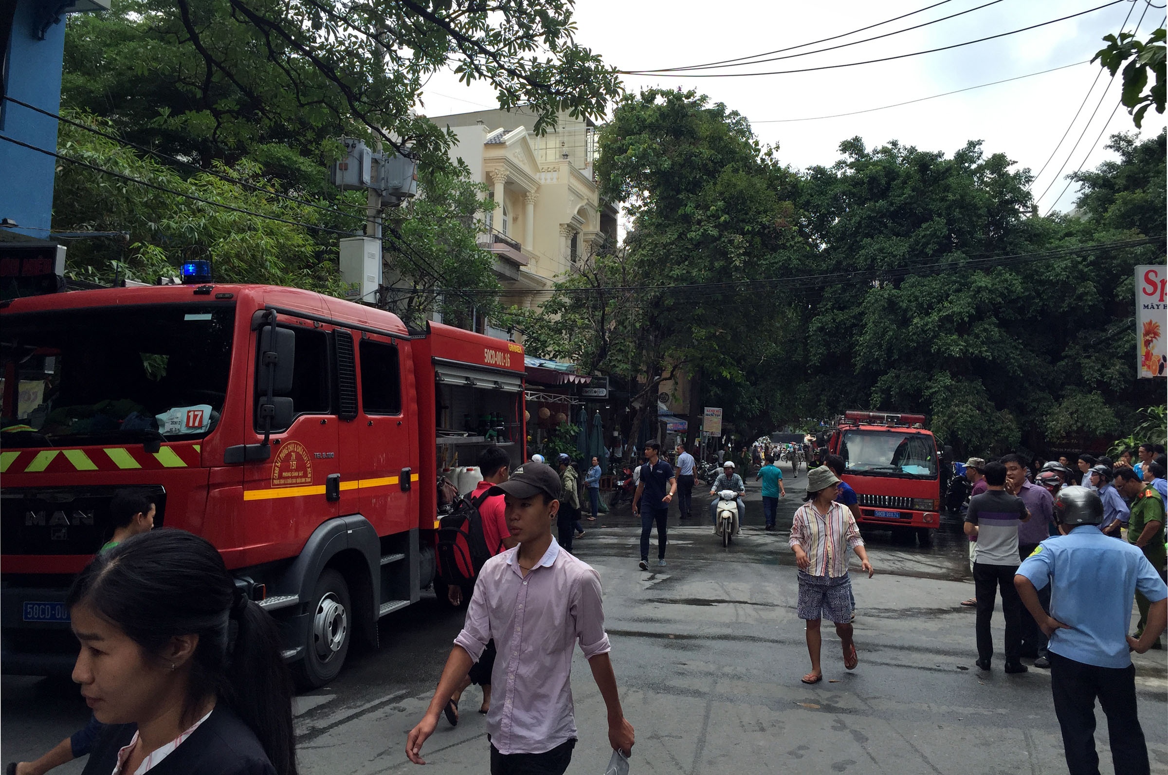 chay lon quan com nieu o sai gon anh 1