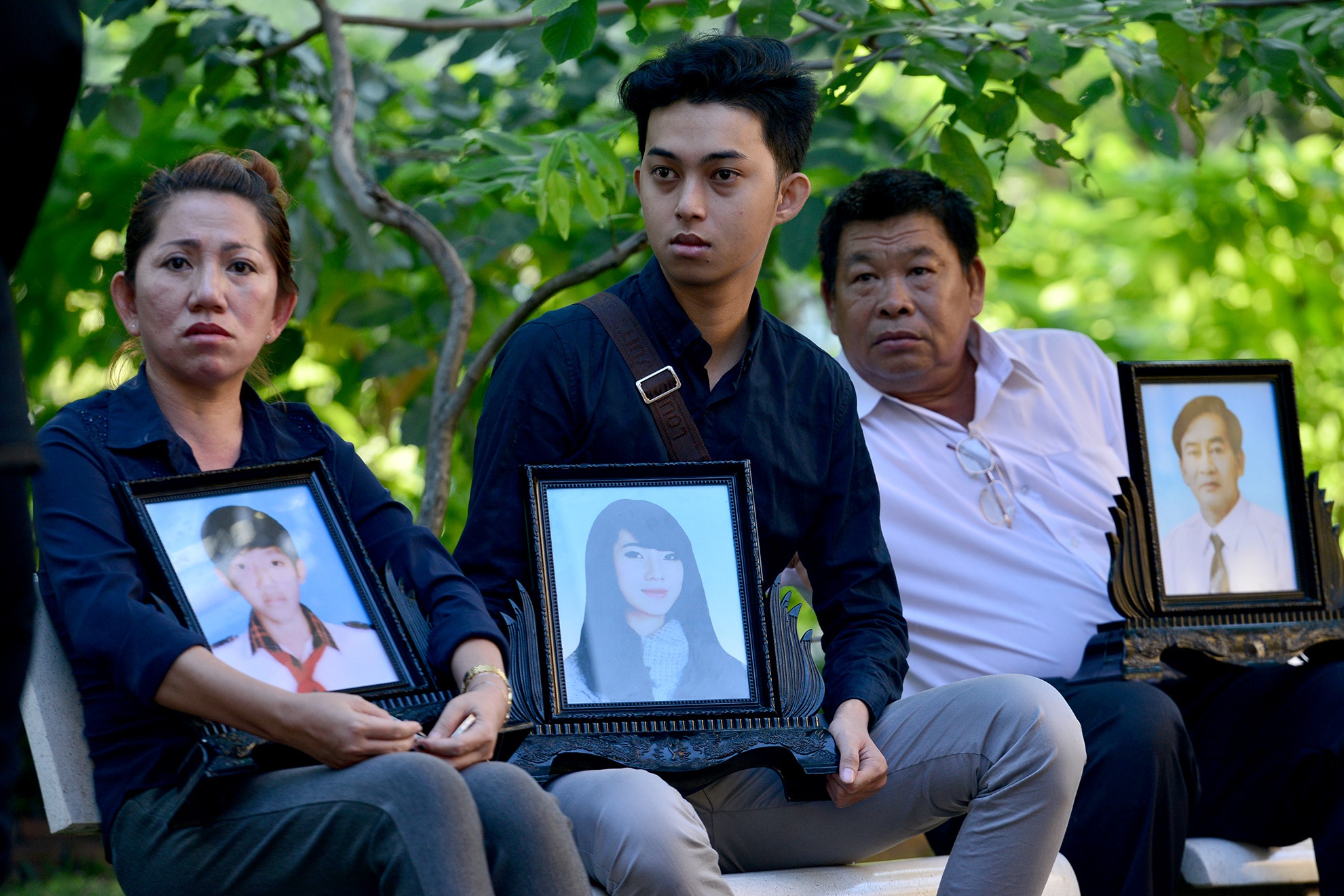 Tham sat Binh Phuoc: Nguoi nha dem di anh nan nhan den toa hinh anh