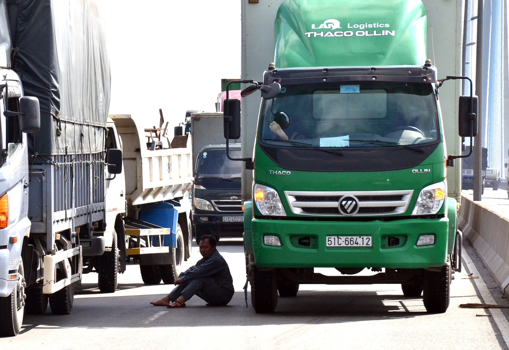 cầu phú mỹ tê liệt sau tai nạn ảnh 3 cau phu my te liet sau tai nan anh 3