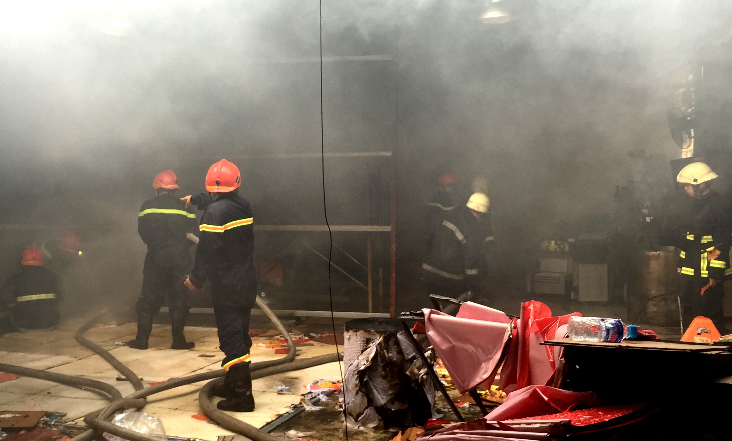 cháy lớn cơ sở sản xuất vàng mã ảnh 3 chay lon co so san xuat vang ma anh 3