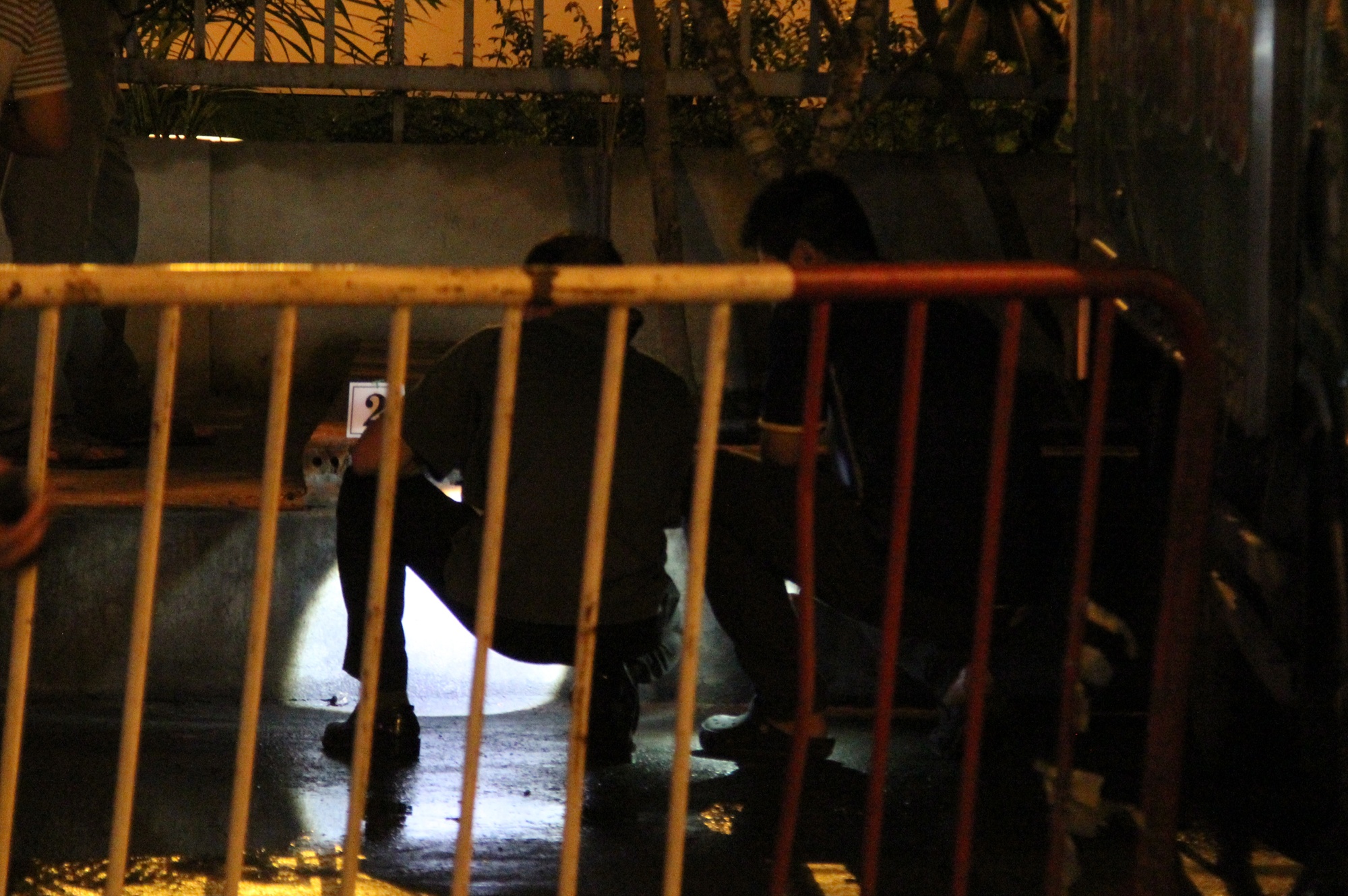 súng nổ ở bến xe miền đông ảnh 2 sung no o ben xe mien dong anh 2