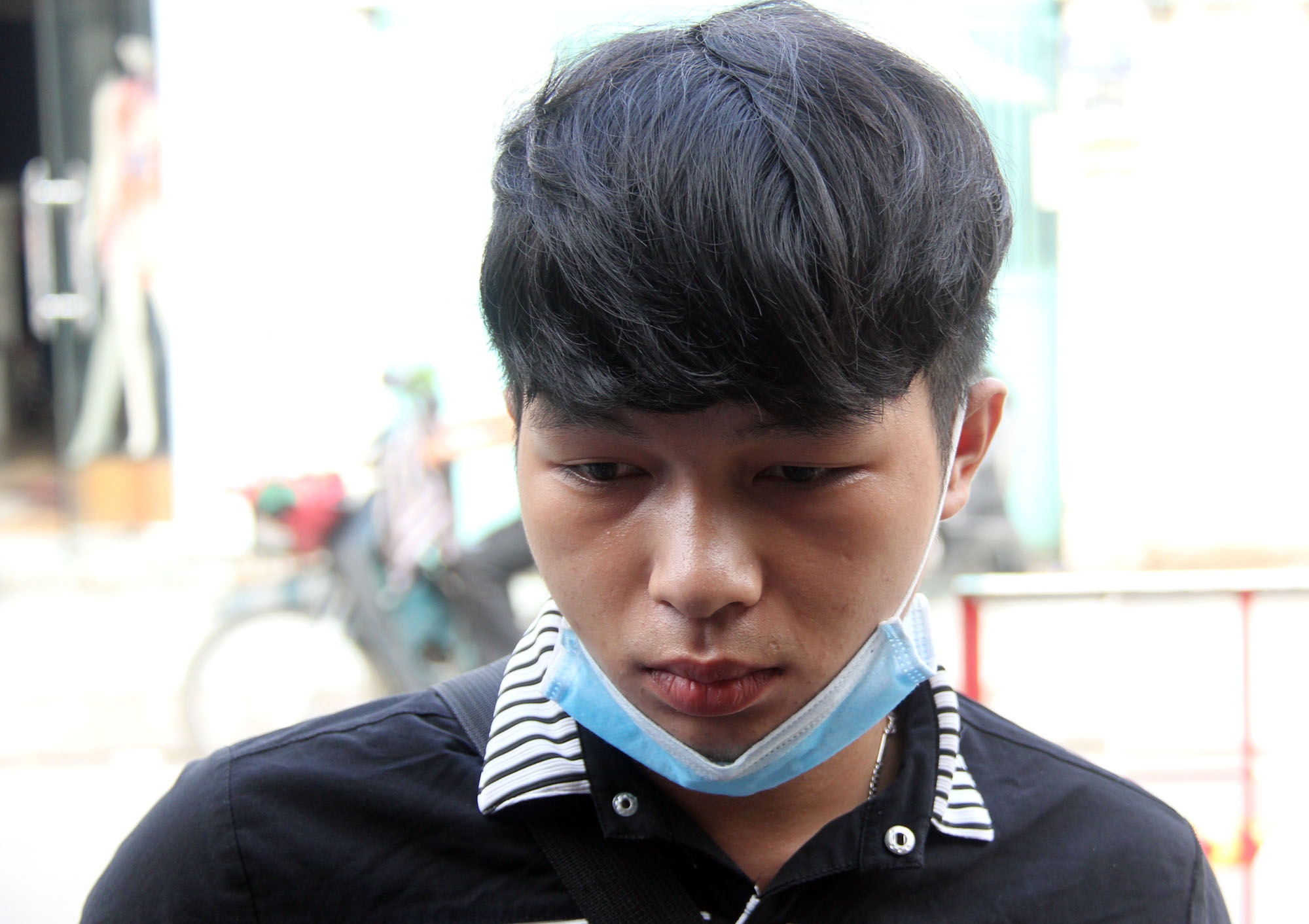 me chet trong tu the che cho con anh 3