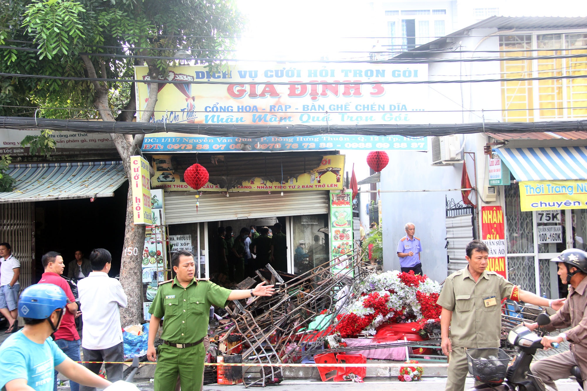 Chay cua hang dich vu dam cuoi o Sai Gon hinh anh