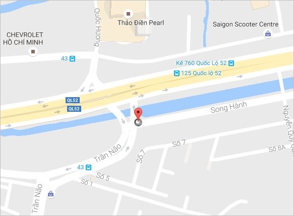 nguoi phu nu treo co tren cay anh 2