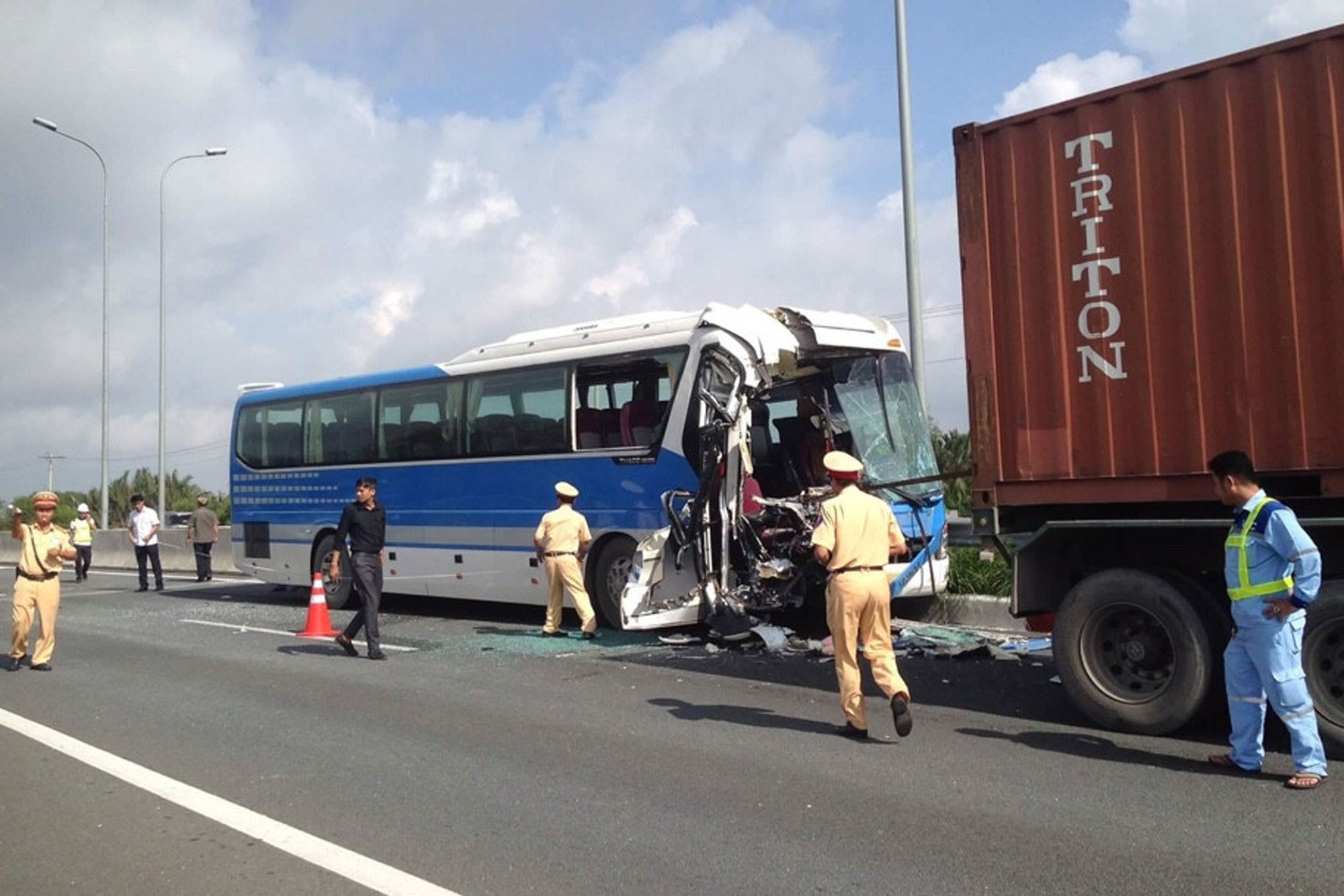 tai nan cao toc tphcm - long thanh anh 2