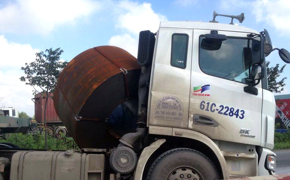 Cuon sat de bep cabin, cau Phu My ket cung hinh anh