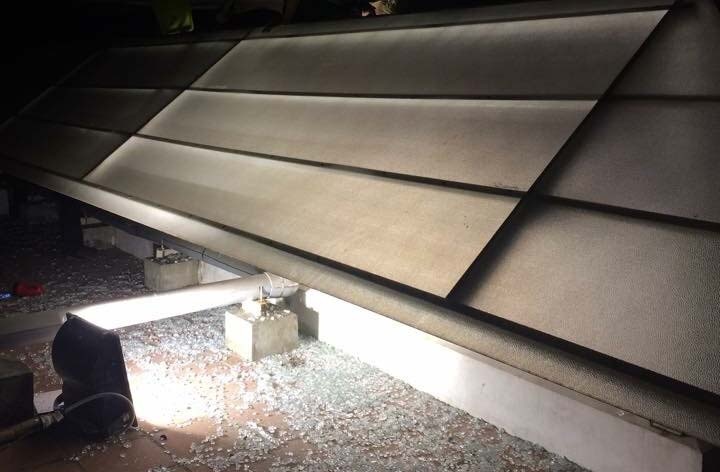 'Tuong chung cu sap nen toi dua gia dinh chay xuong dat' hinh anh