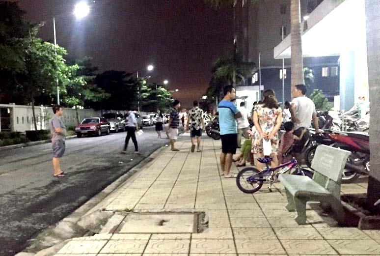 dap be kinh chung cu trong dem anh 2