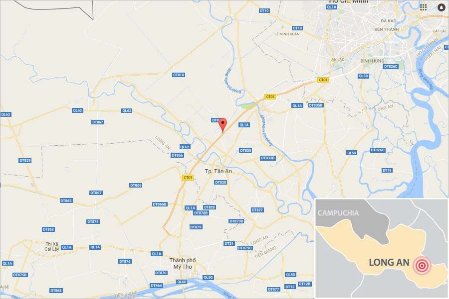 Xe khach chay tro khung anh 2