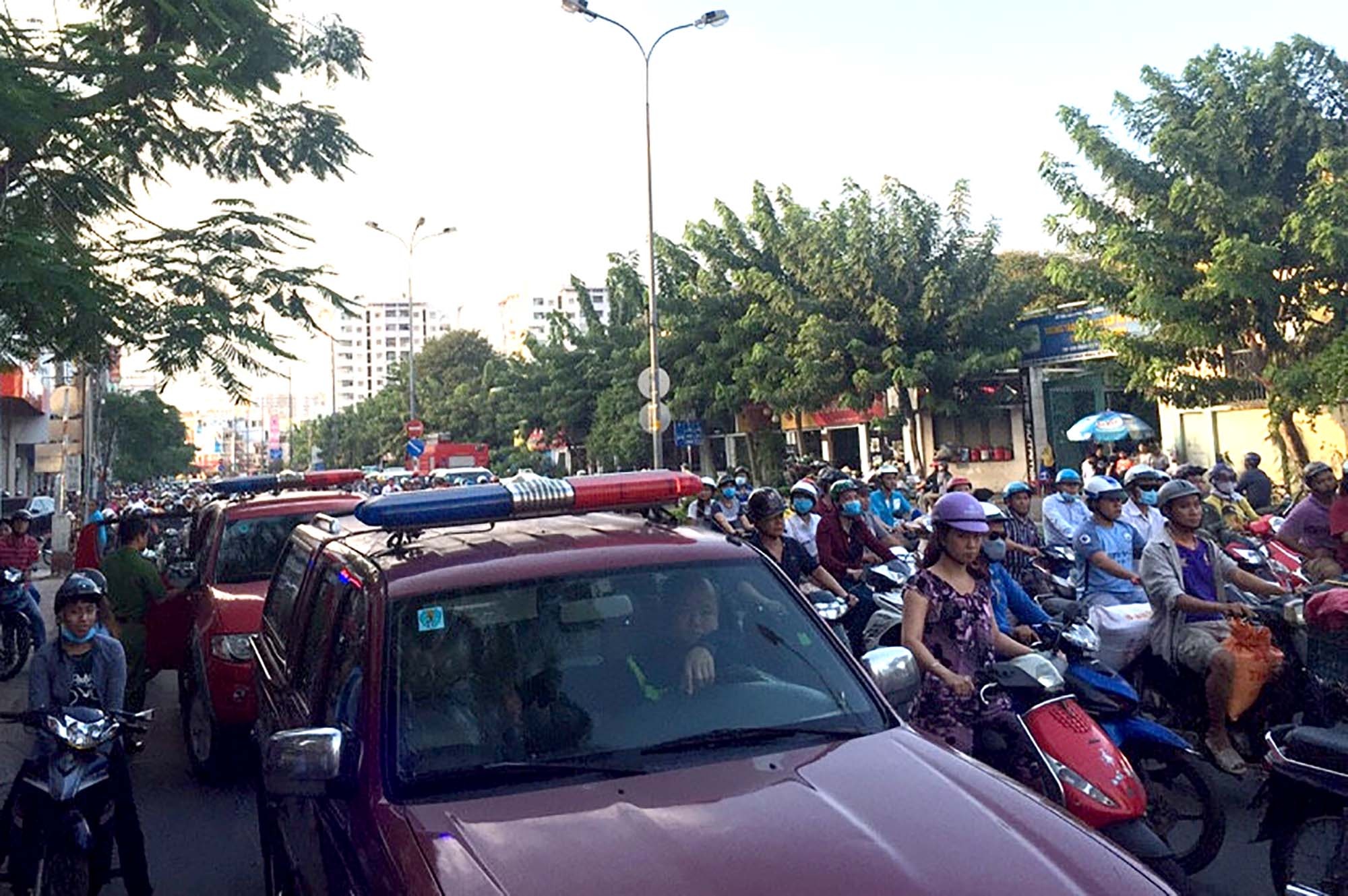 cuu 5 nguoi trong dam chay anh 2