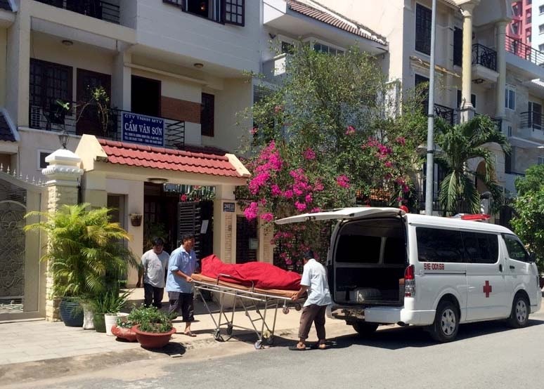 Mot nguoi Phap tu vong trong tu the treo co o Sai Gon hinh anh
