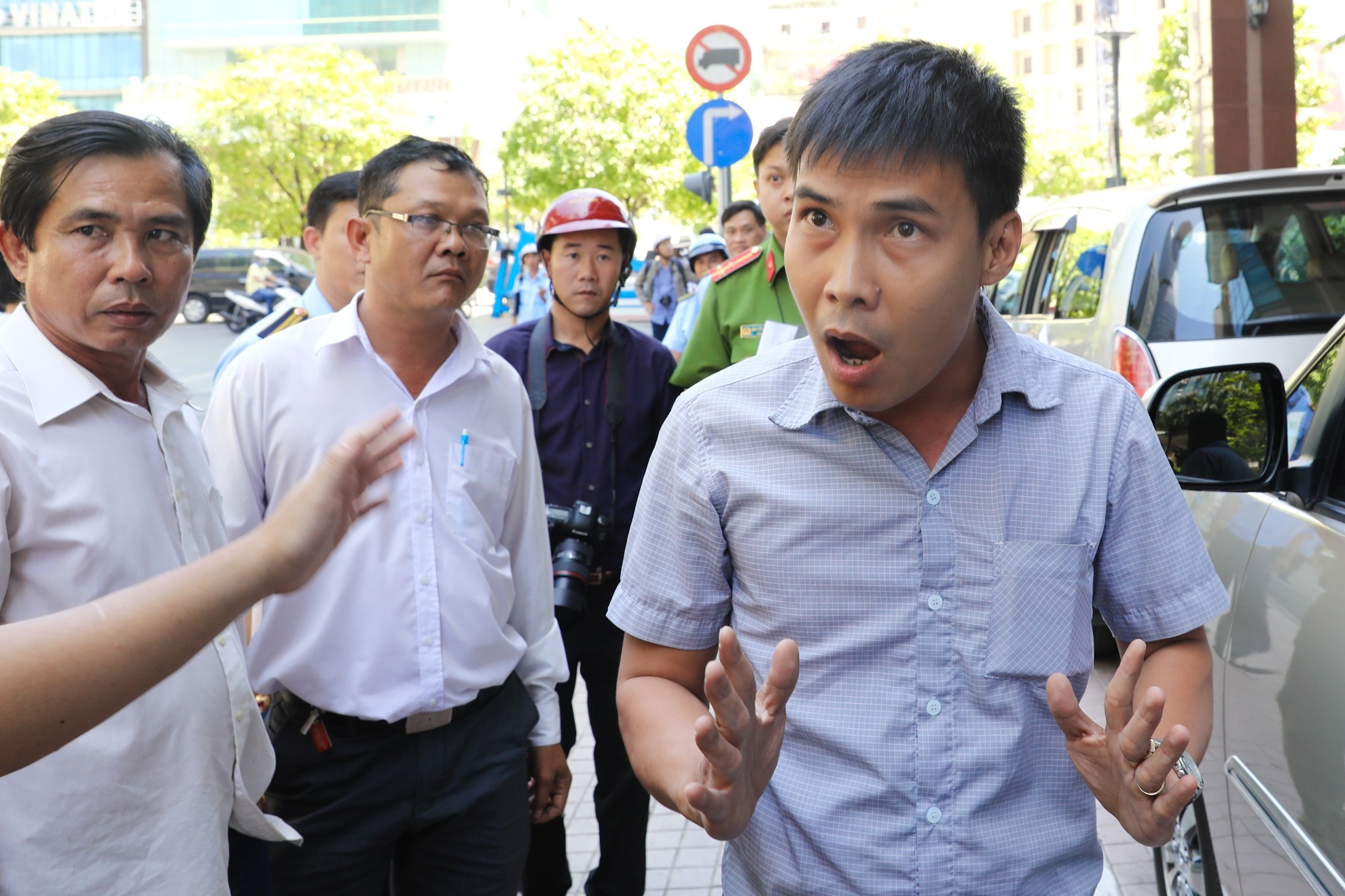 Nguoi Sai Gon phan ung truoc 'con loc dep via he' hinh anh