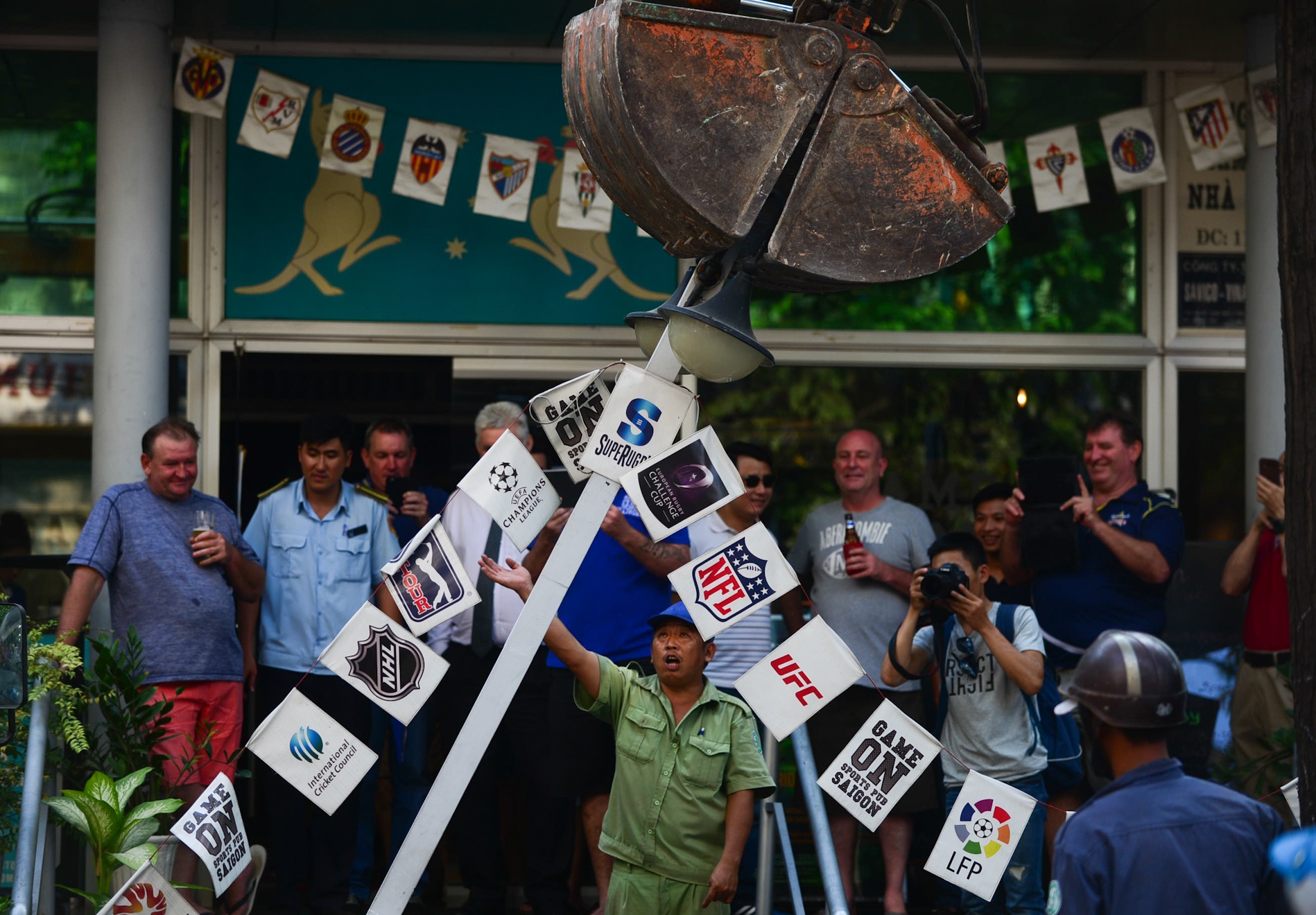 xu ly via he quan 1 anh 6