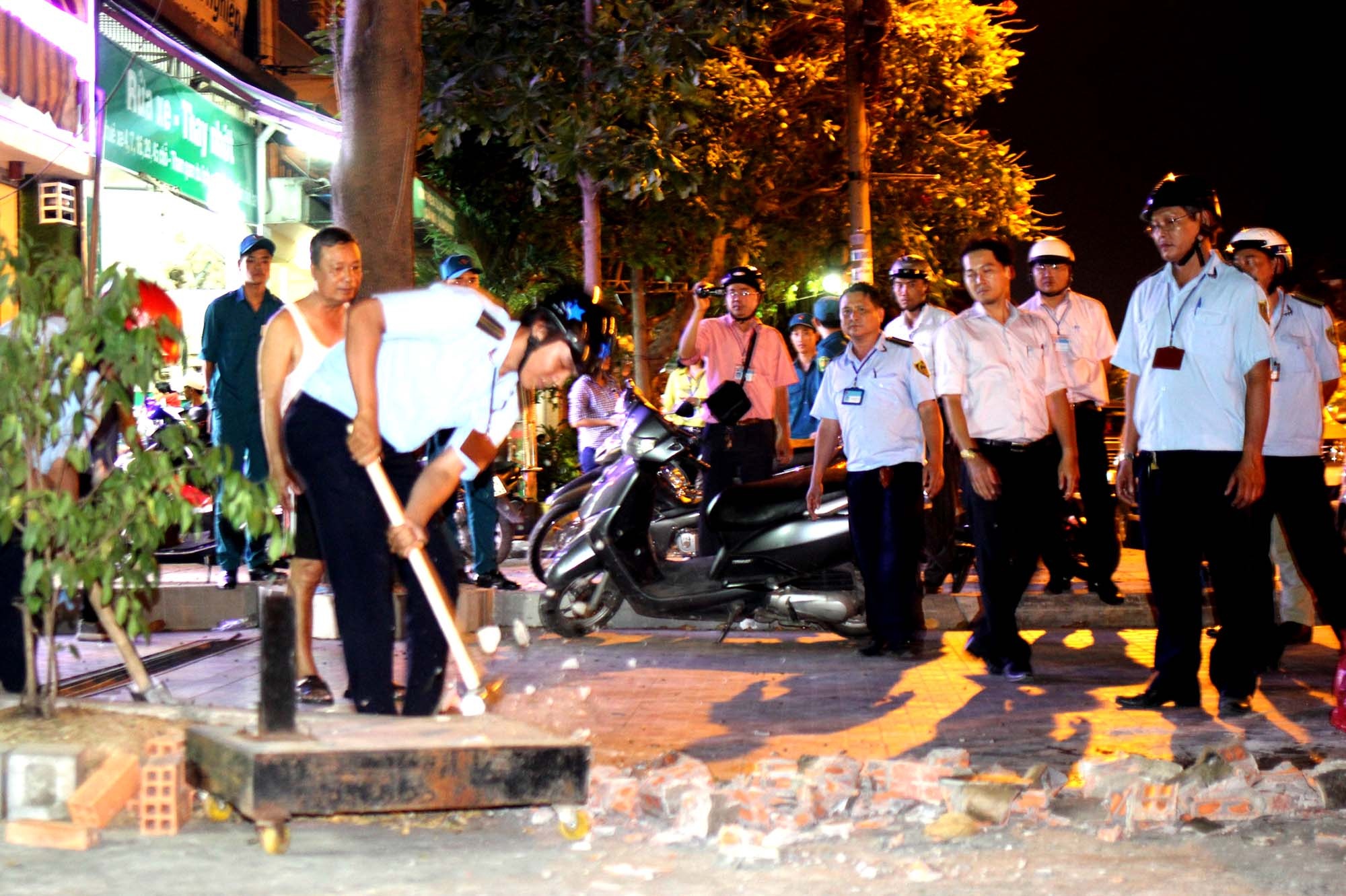 cuoc chien gianh via he o sai gon anh 8