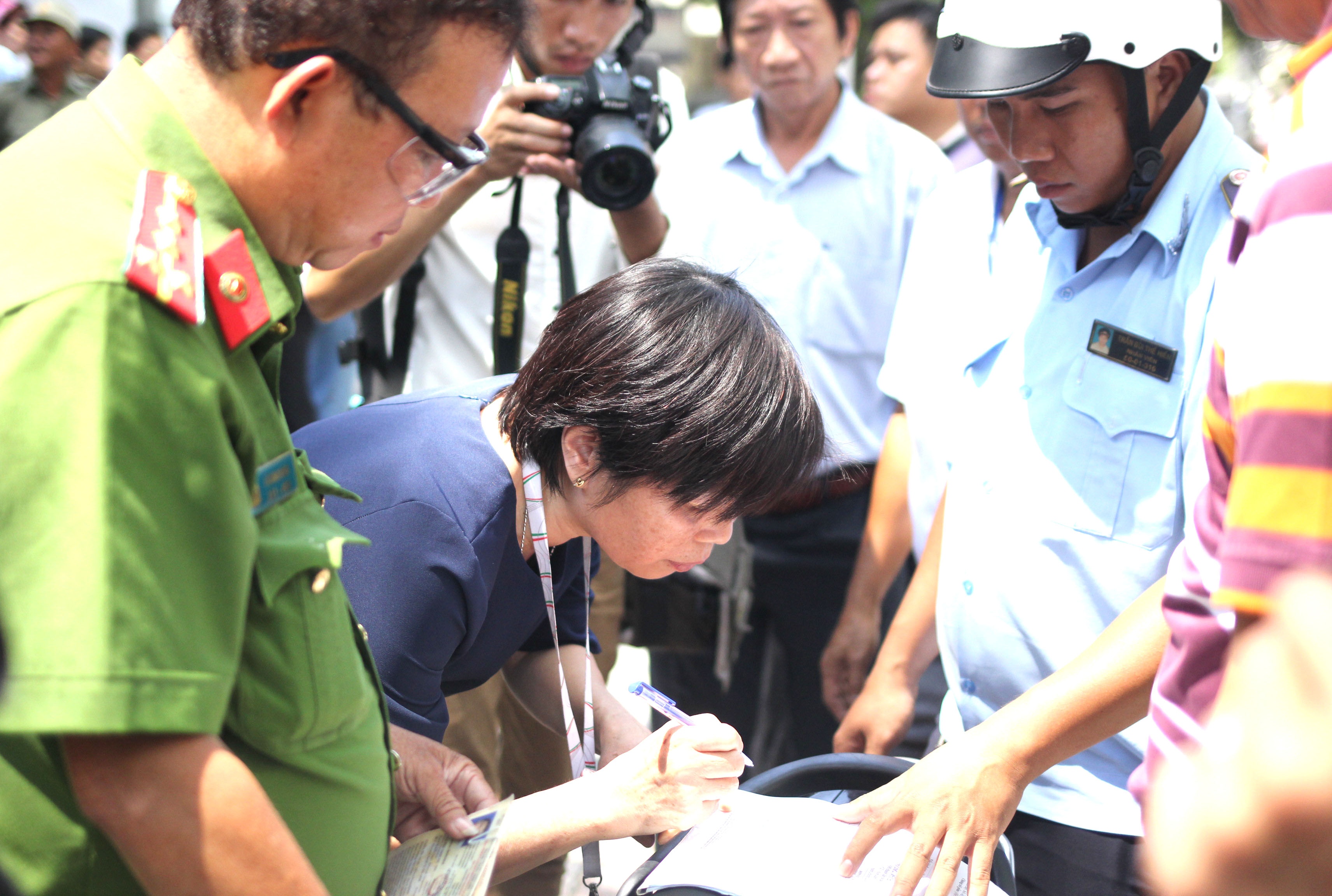 quan 1 dap bon hoa o sai gon anh 8