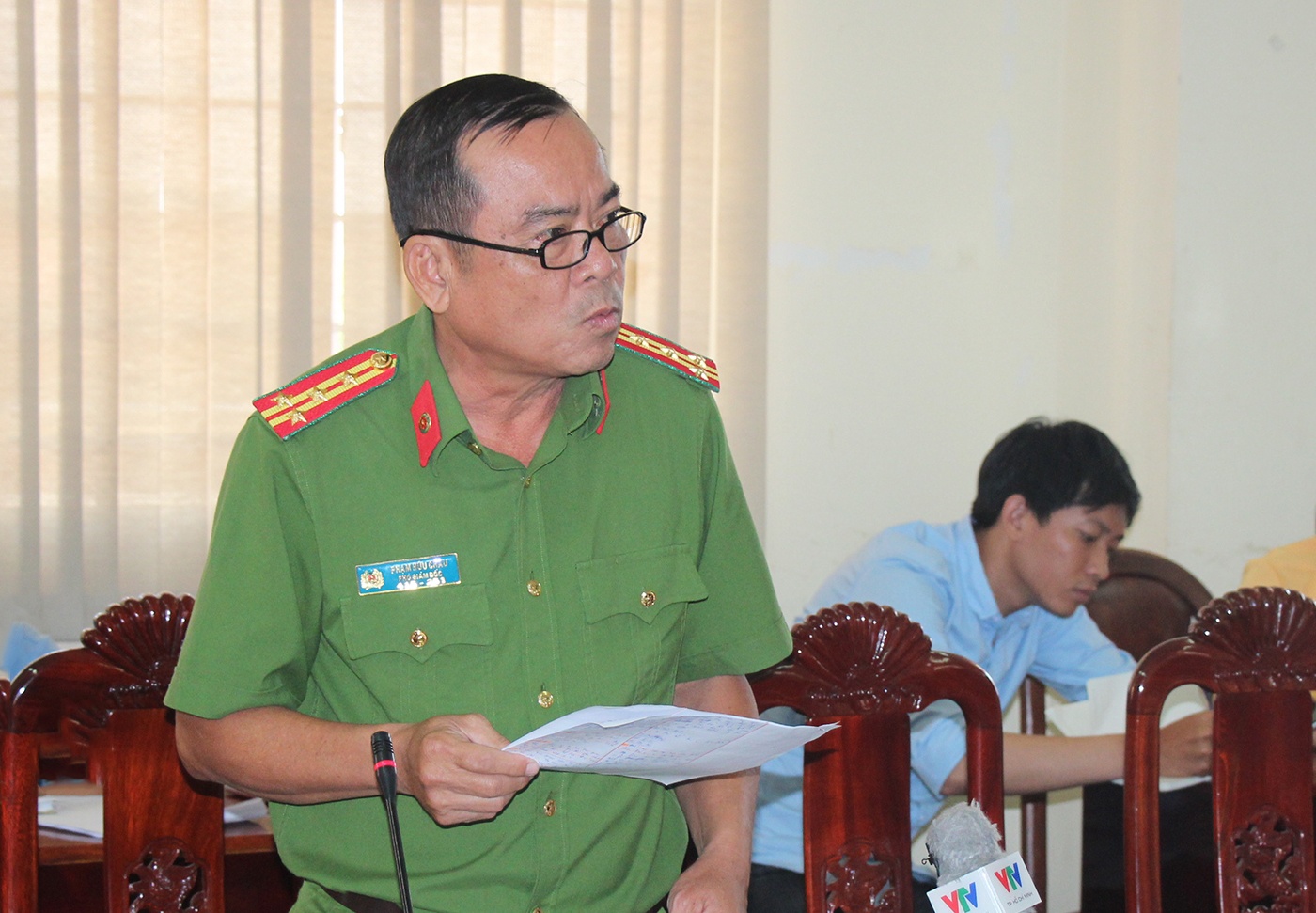 Cong an noi gi ve viec cam nguyen Giam doc So Y te Long An xuat canh hinh anh