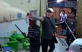 Loi khai cua nghi pham tham gia dap pha quan kem Chu Tam o Sai Gon hinh anh