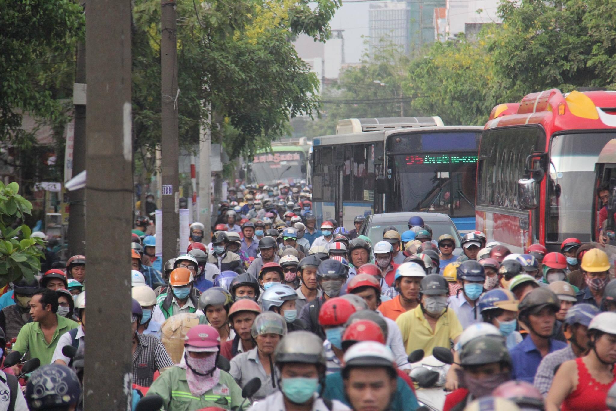 ben xe mien dong ket xe anh 13