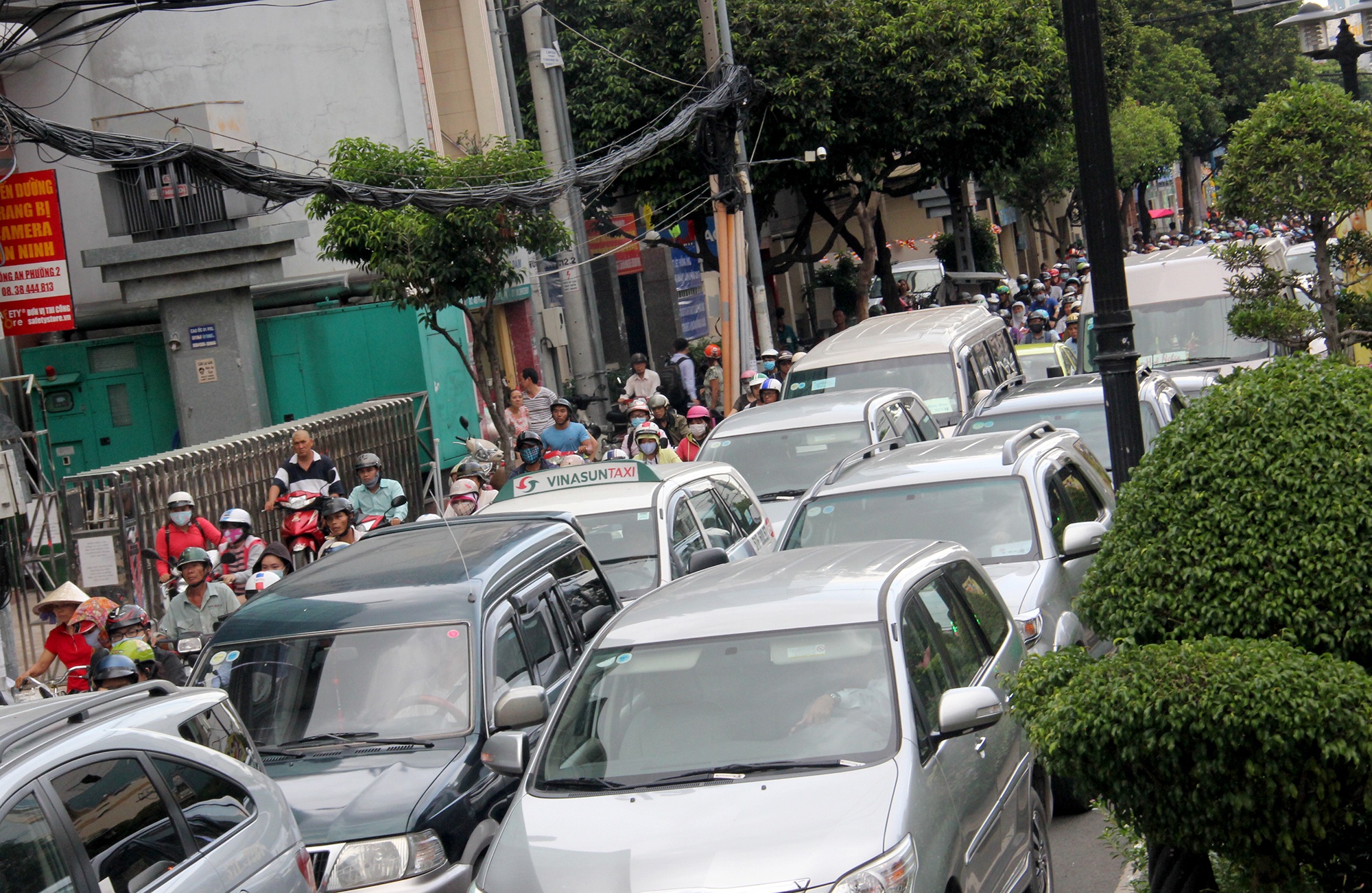 Xe co ket cung o sai gon anh 7