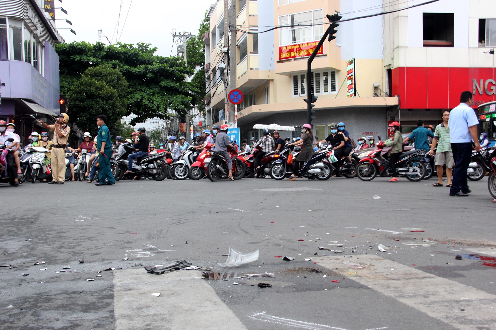 Xe co ket cung o sai gon anh 6