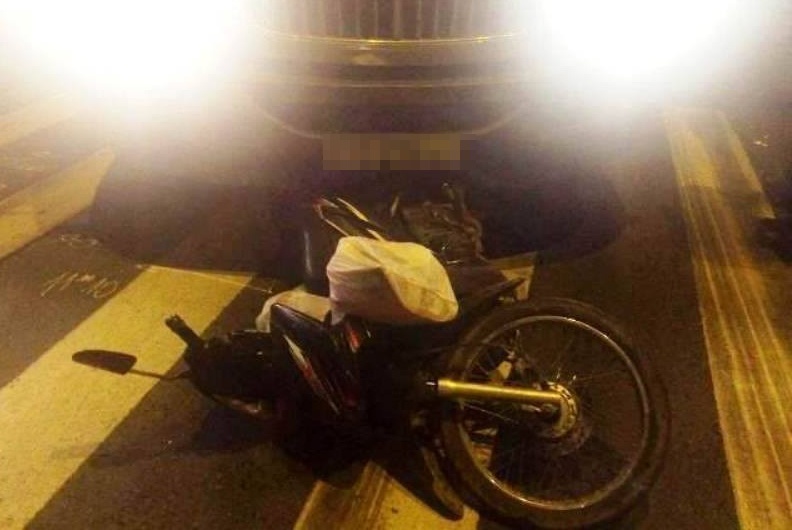 xe đầu kéo cán chết 2 người ảnh 1 xe dau keo can chet 2 nguoi anh 1