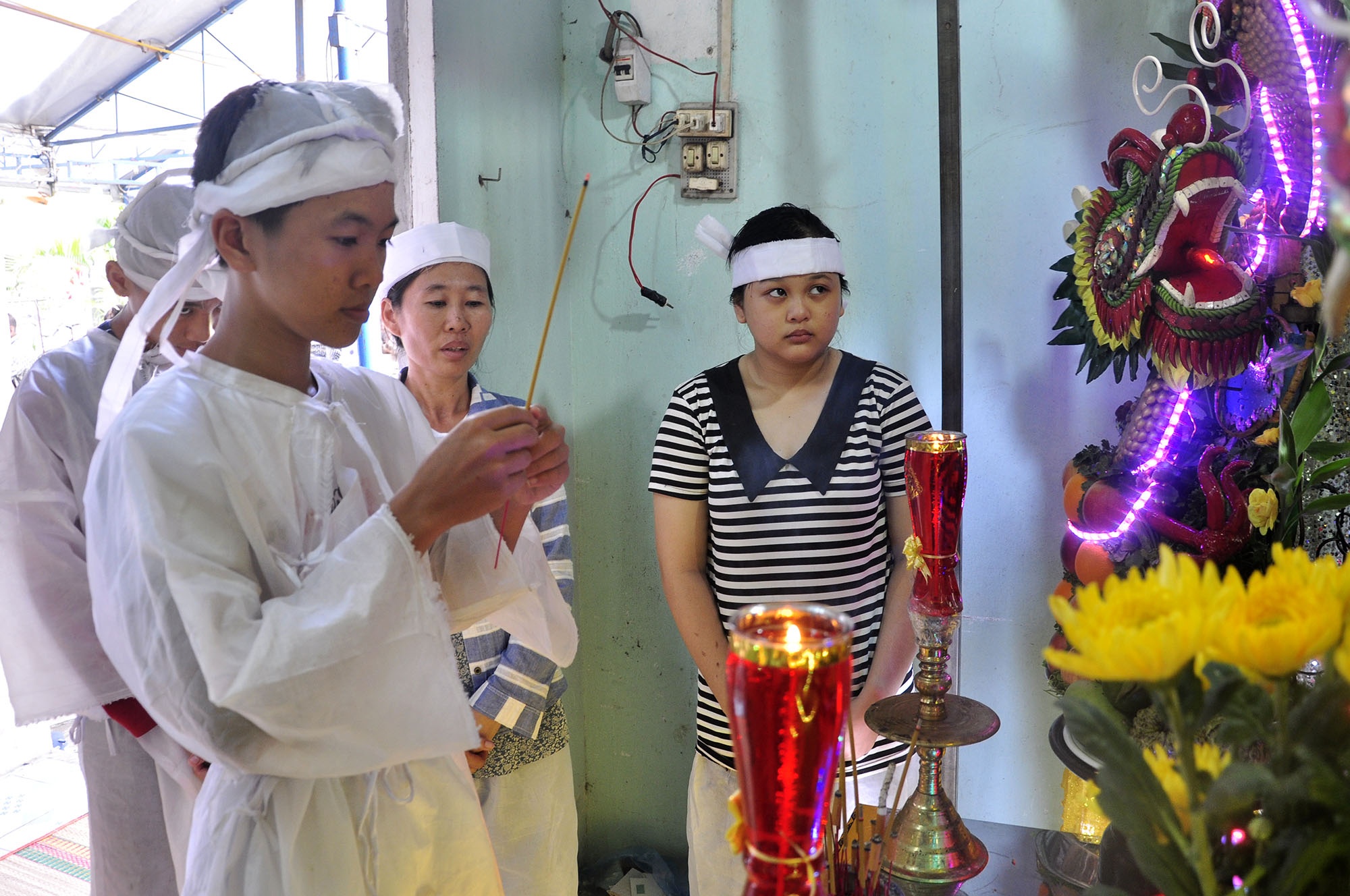 Vu tu tu bang day thun quan: 'Con toi chet qua bat thuong' hinh anh