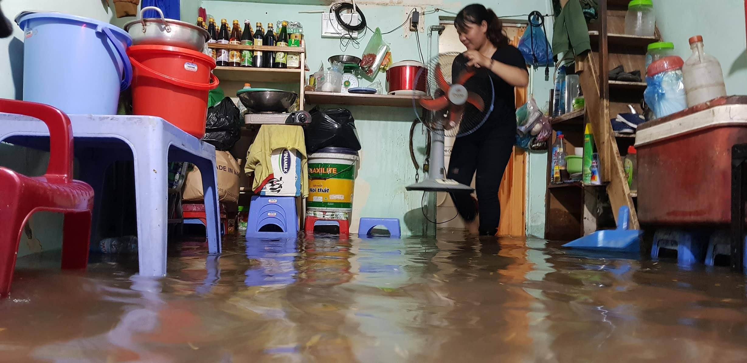 sài gòn ngập nặng sau mưa lớn ảnh 3 sai gon ngap nang sau mua lon anh 3