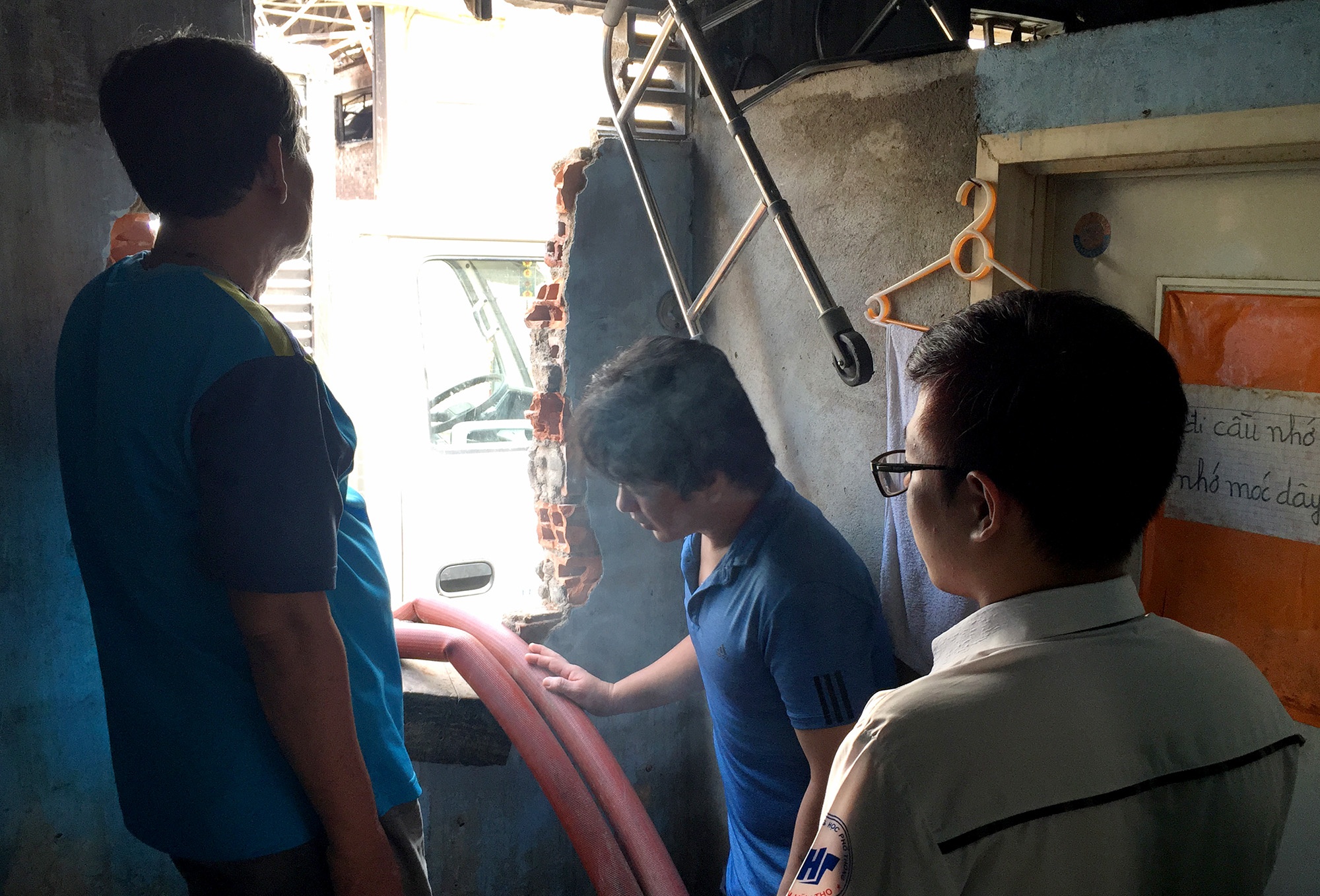 cháy lớn trong cảng sài gòn ảnh 2 chay lon trong cang sai gon anh 2