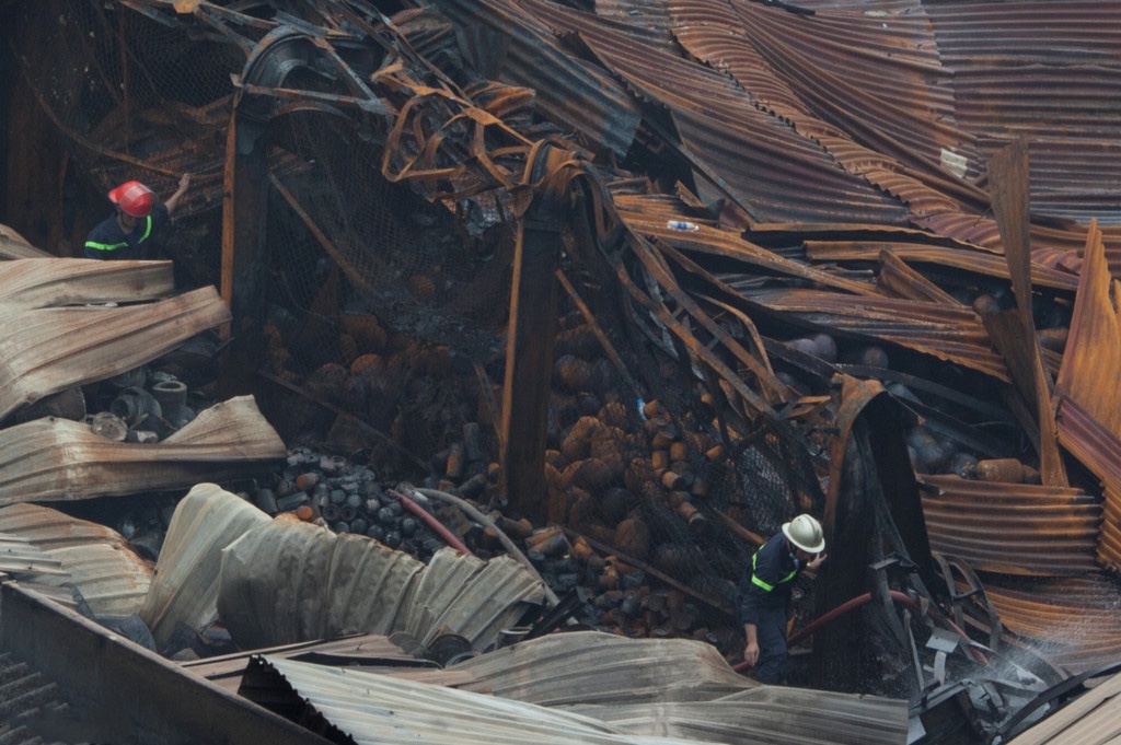 cháy lớn trong cảng sài gòn ảnh 4 chay lon trong cang sai gon anh 4