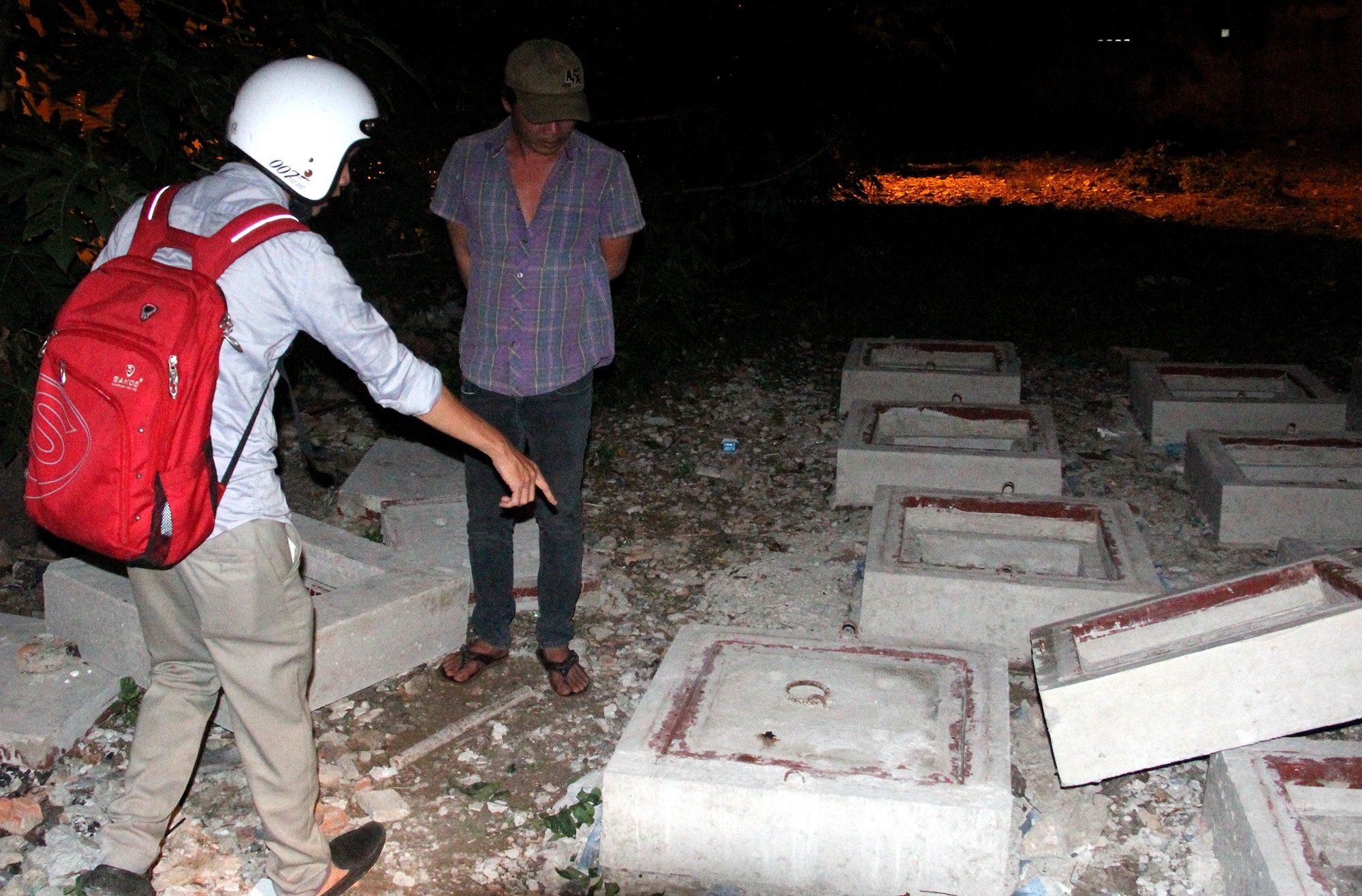 Nap cong de be trai 10 tuoi o Sai Gon tu vong hinh anh