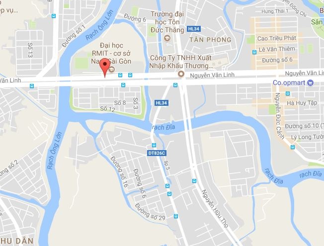 Oto lat ngua o sai gon anh 3