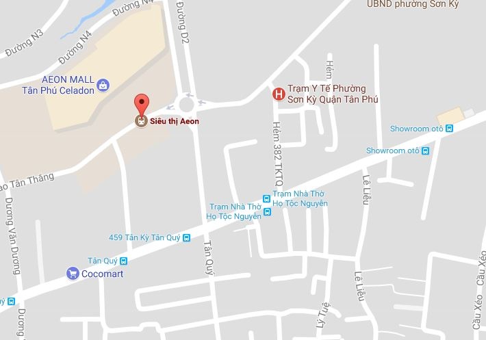 Oto ruot duoi xe may tren pho anh 2