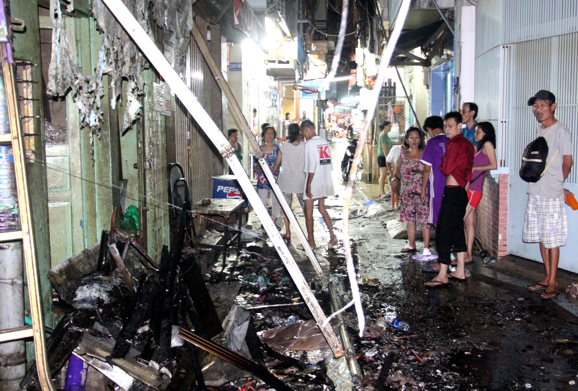 pho bui vien boc chay ngun ngut anh 6