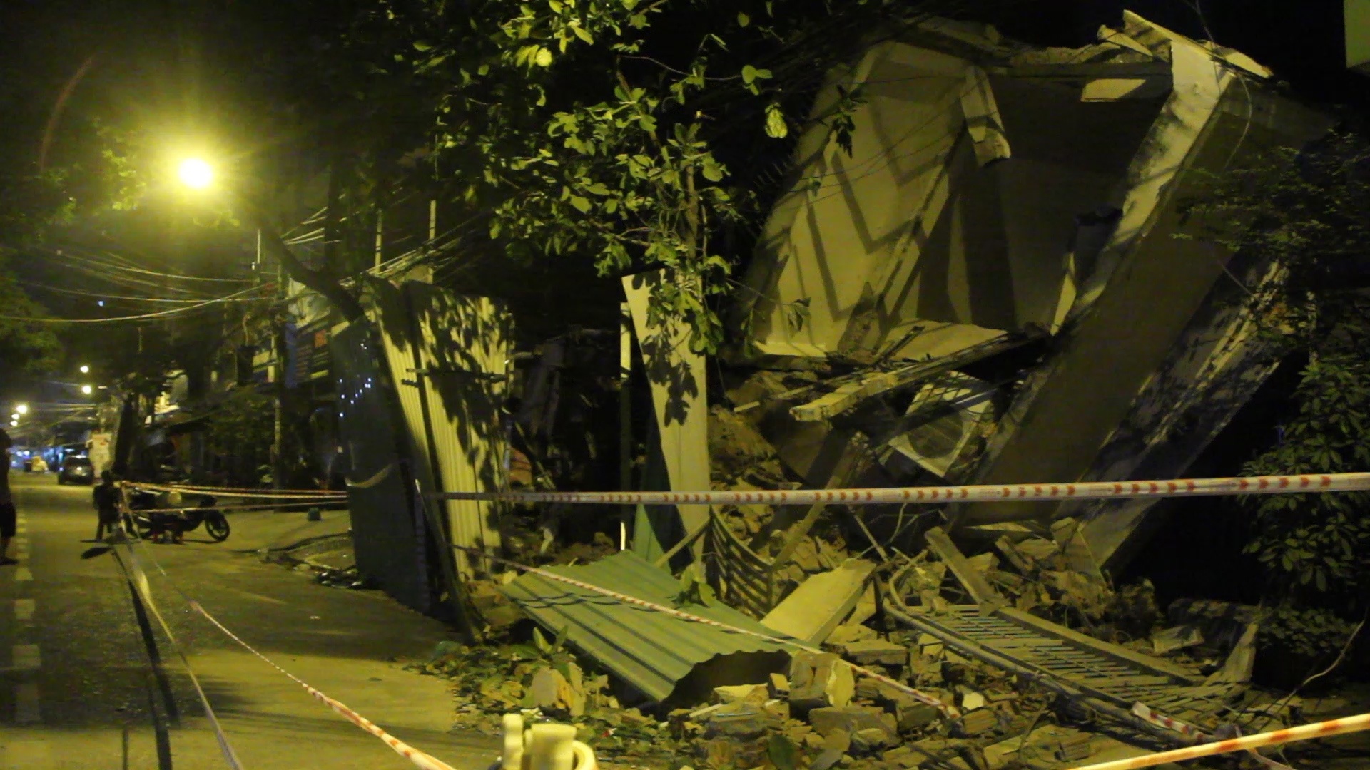 Loi ke nhan chung vu sap nha o Sai Gon hinh anh