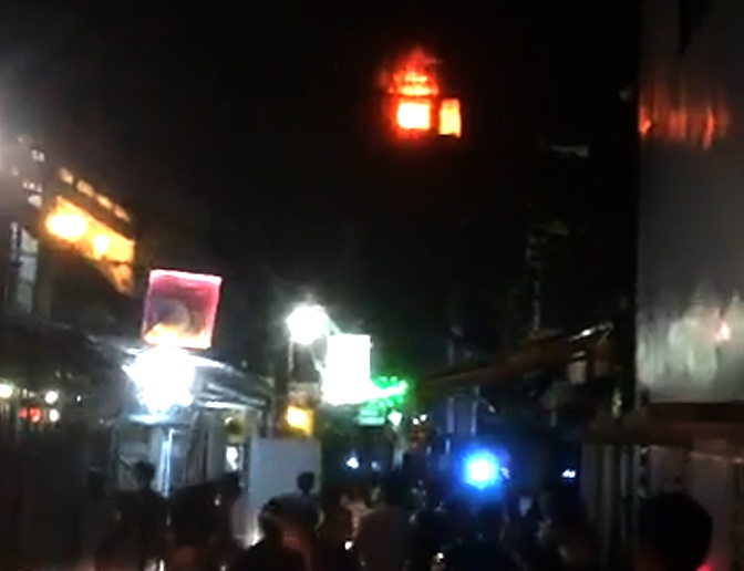 Chay can nha 6 tang o trung tam Sai Gon hinh anh