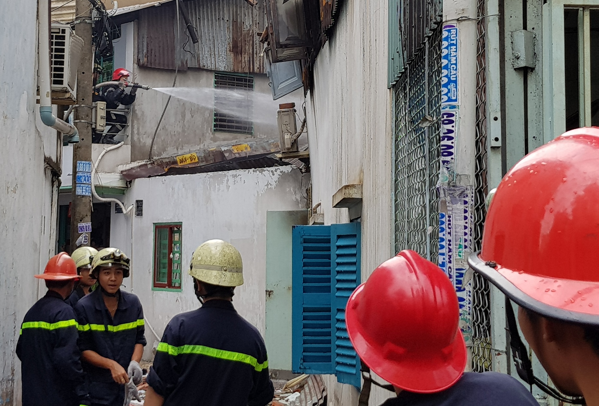 sét đánh cháy nhà ở sài gòn ảnh 1 set danh chay nha o sai gon anh 1