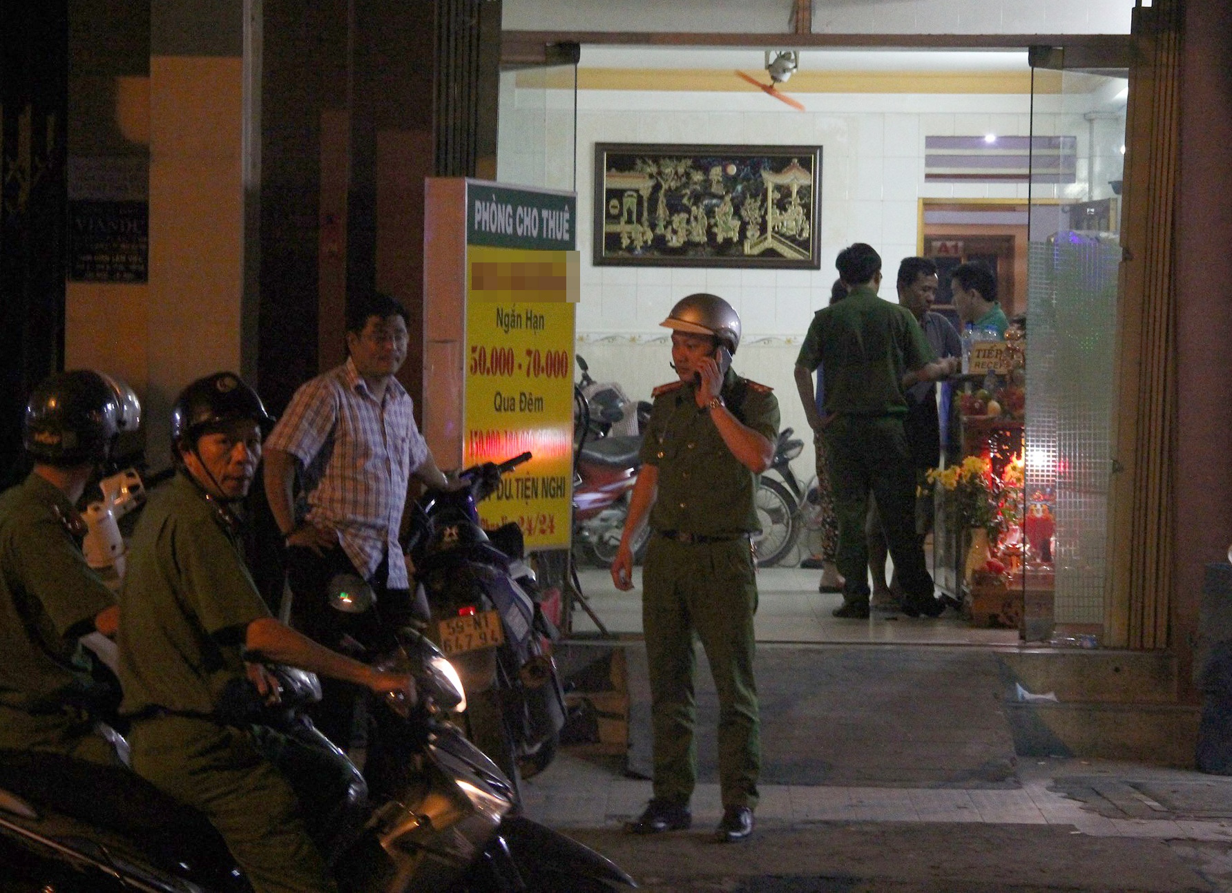 Nguoi phu nu tu vong bat thuong trong nha nghi o Sai Gon hinh anh
