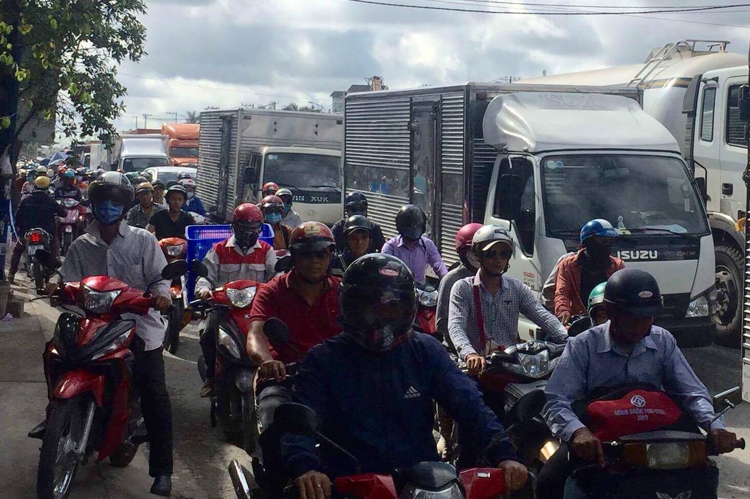 sập cần cẩu ở sài gòn ảnh 3 sap can cau o sai gon anh 3