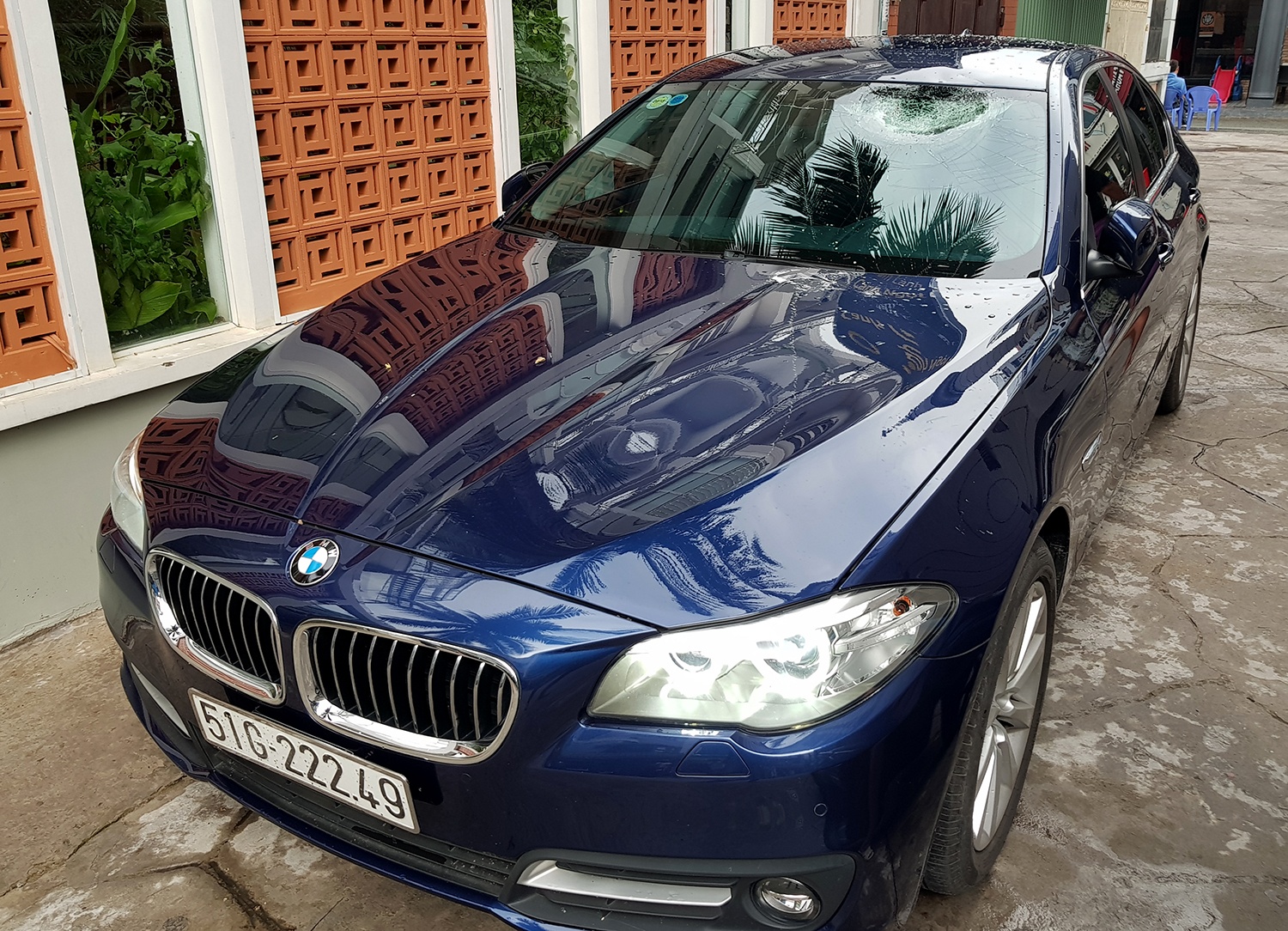 cần cẩu đập trúng ngân hàng ảnh 3 can cau dap trung ngan hang anh 3