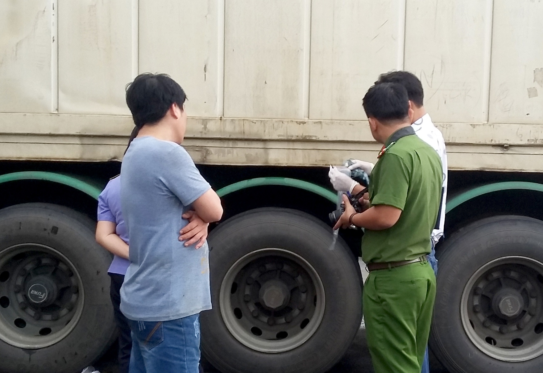 đâm chết người ở sài gòn ảnh 2 dam chet nguoi o sai gon anh 2