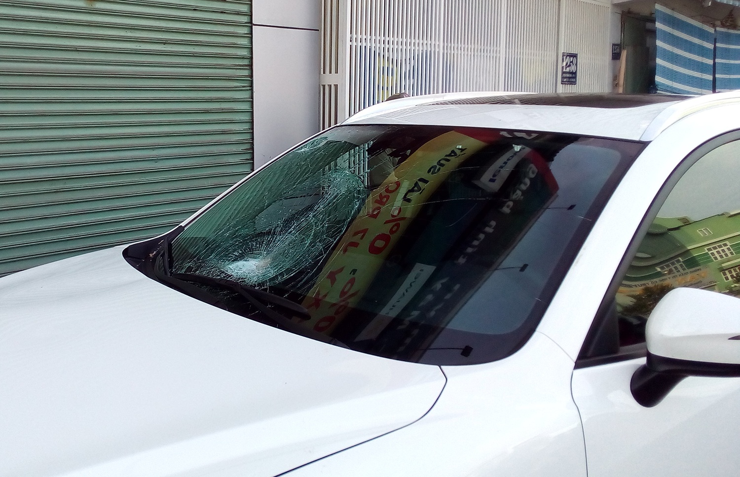 tông chết người ở sài gòn ảnh 2 tong chet nguoi o sai gon anh 2