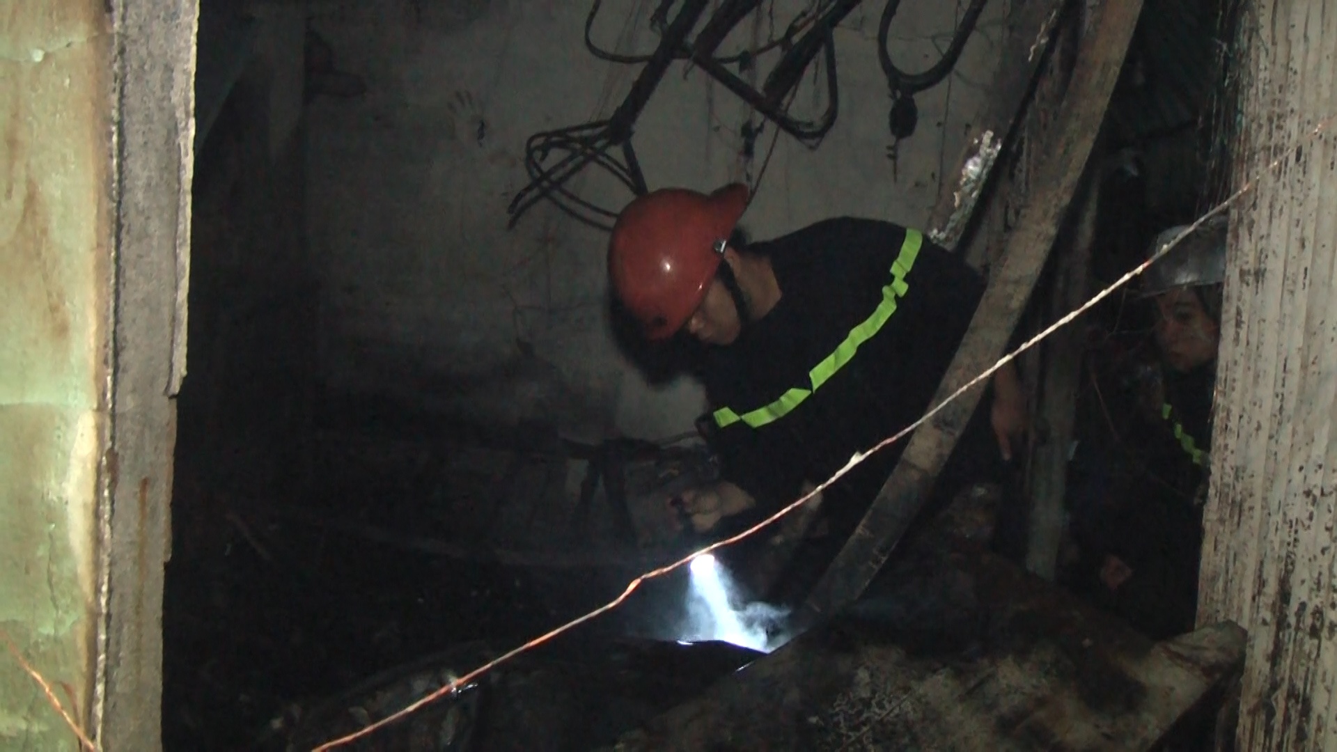 chay nha 2 nguoi chet o sai gon anh 2