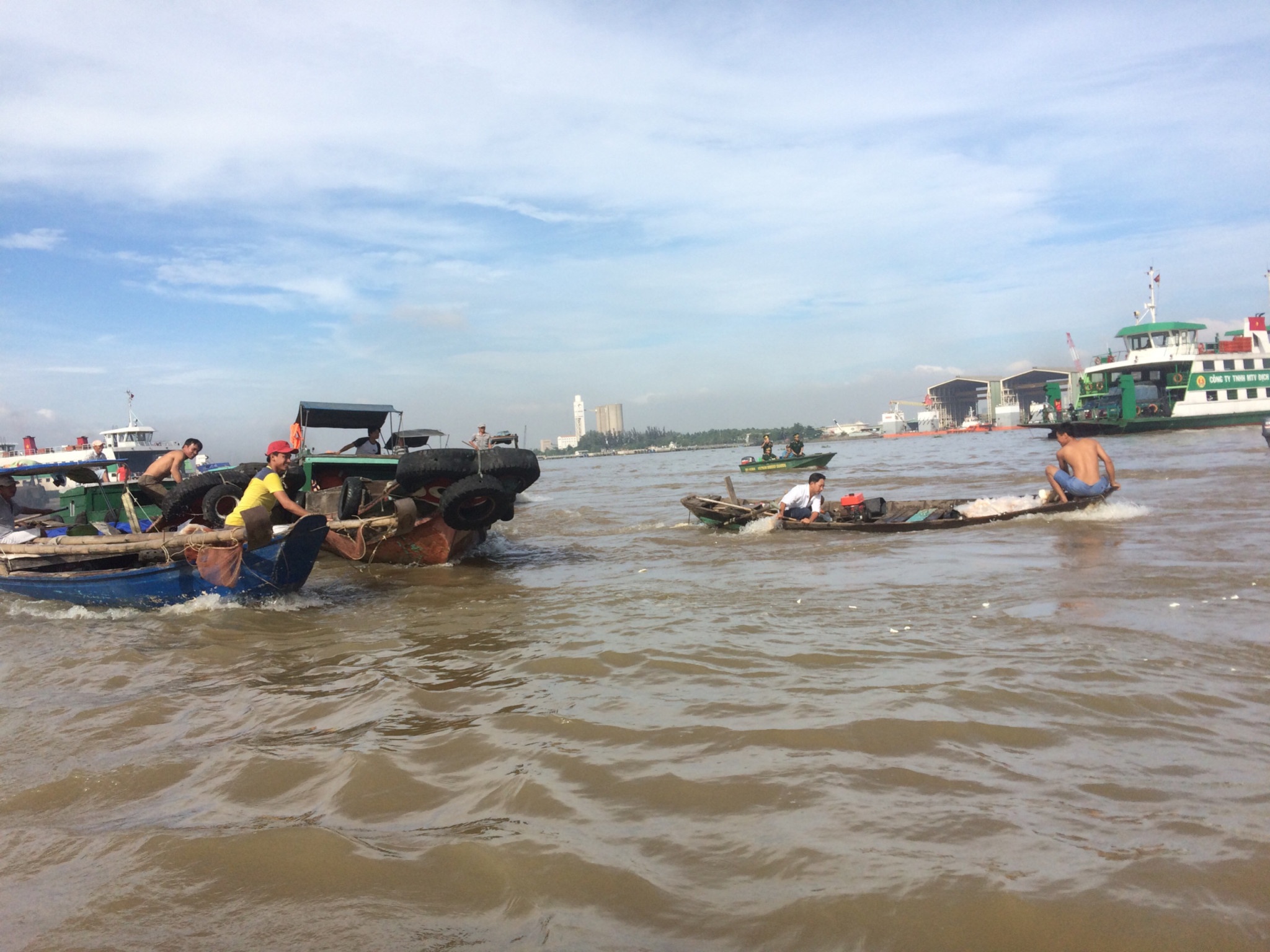 tai nan duong thuy o sai gon anh 3