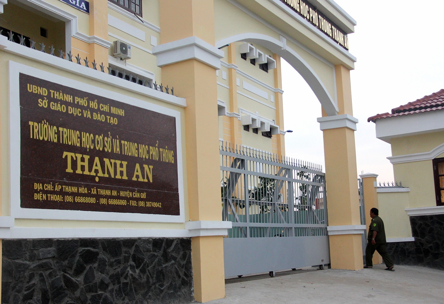 cơn bão số 12 vào đất liền ảnh 1 con bao so 12 vao dat lien anh 1