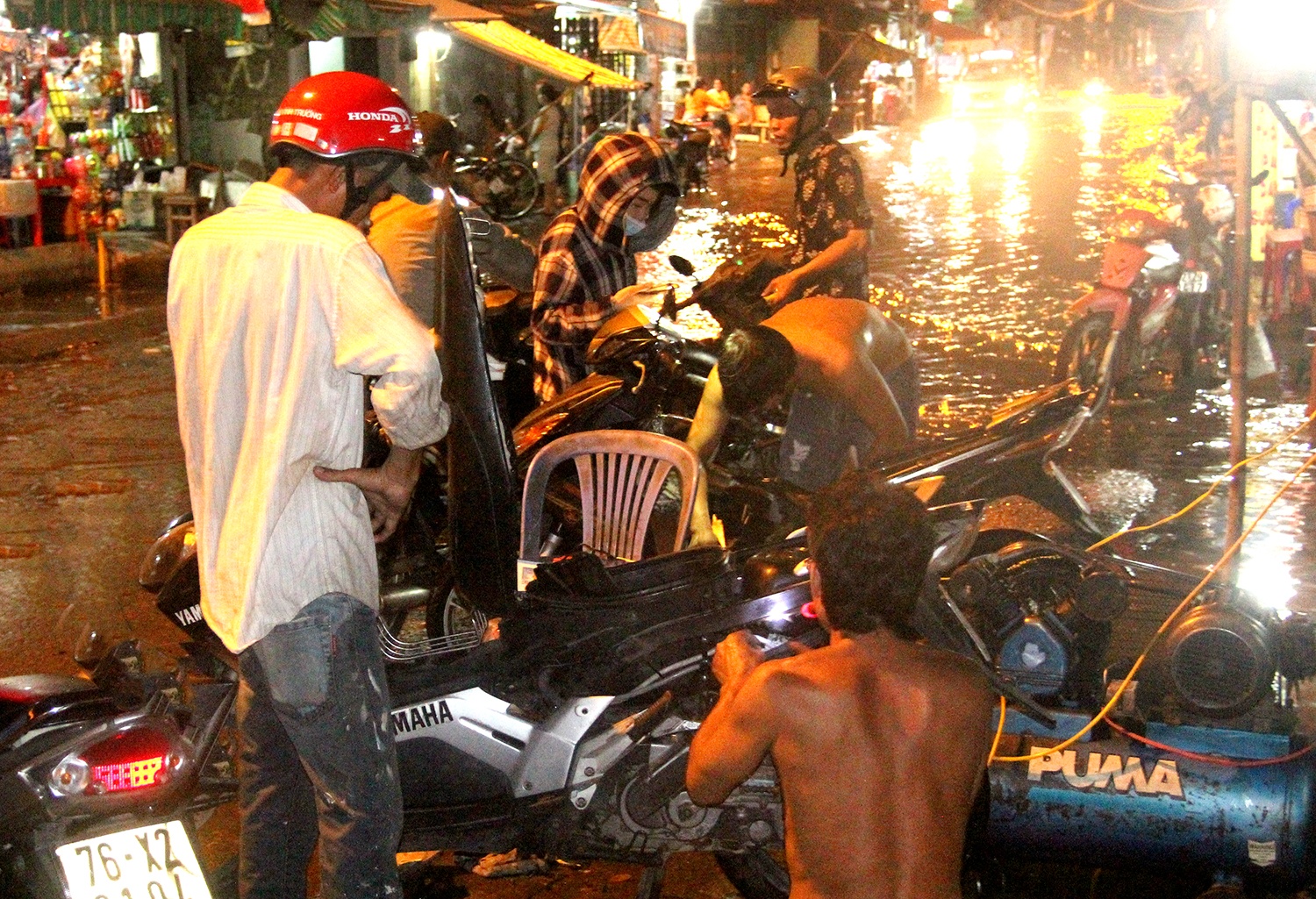 Trieu cuong o Sai Gon anh 5