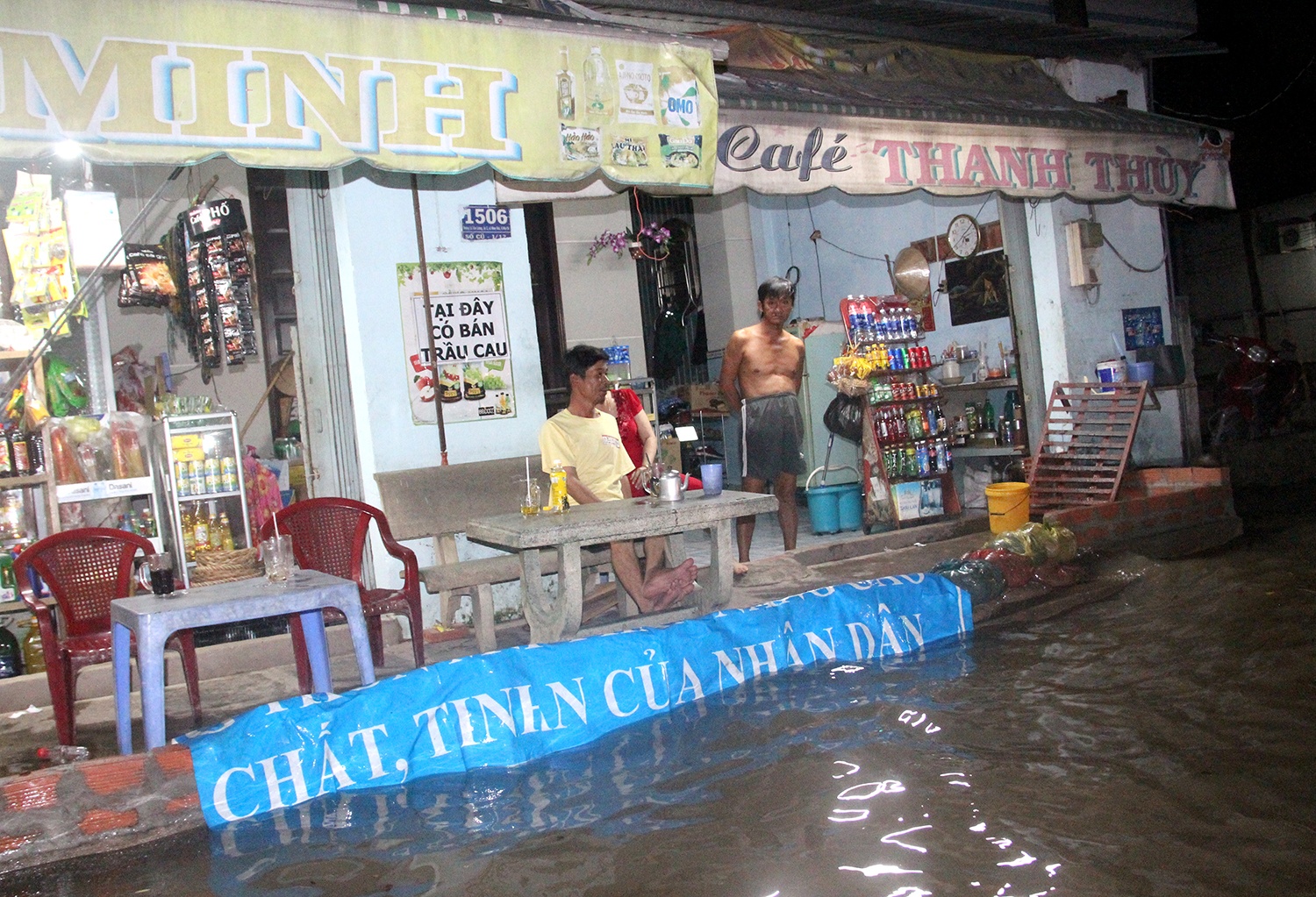 Trieu cuong o Sai Gon anh 11