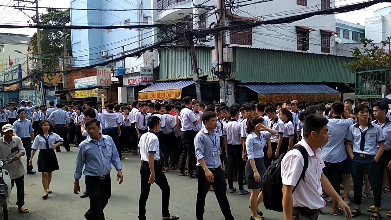 cháy trường cấp 3 ở sài gòn ảnh 2 chay truong cap 3 o sai gon anh 2