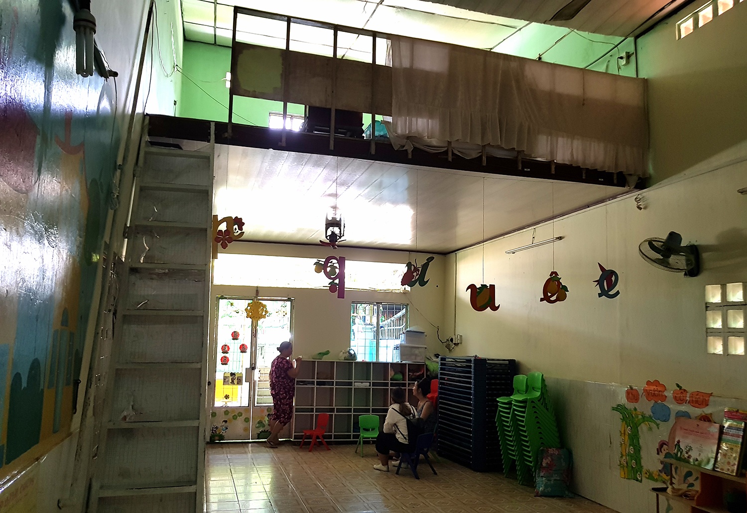 ben trong truong mam non mam xanh anh 6